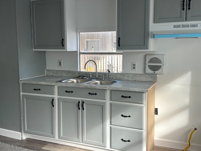 3625 S Douglas Ave in Springfield, IL - Building Photo - Building Photo