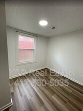 341 Orchard Pl in Pittsburgh, PA - Building Photo - Building Photo