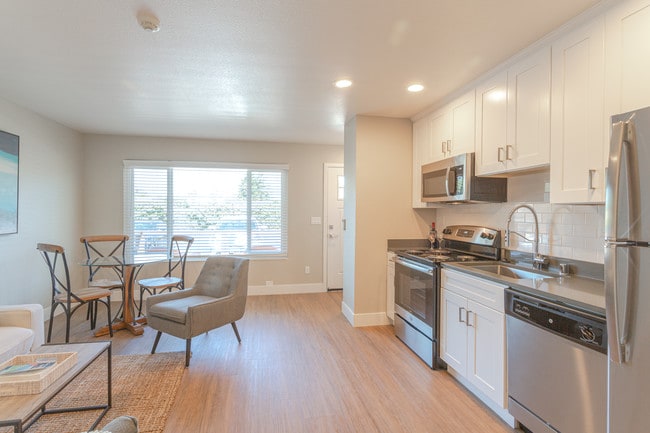 Access @ Rohnert Park in Rohnert Park, CA - Foto de edificio - Interior Photo