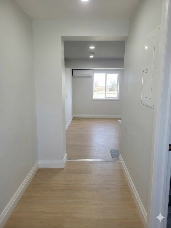 132 Merner Ave in Kitchener, ON - Building Photo - Building Photo