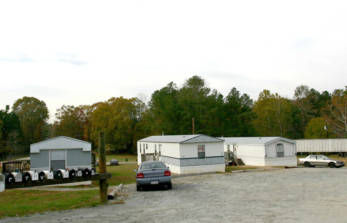 2263 Stanley Rd in Dacula, GA - Foto de edificio