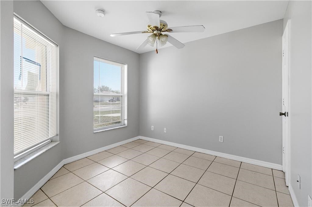 1116 Diplomat Pkwy E in Cape Coral, FL - Building Photo