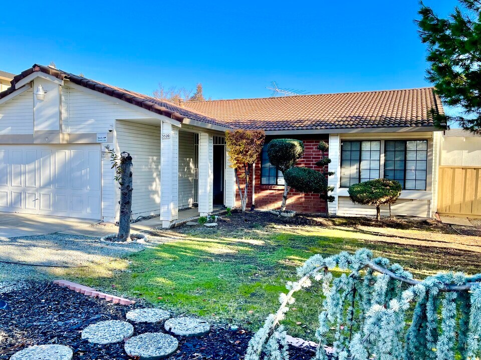 3520 Pleasant Knl Dr in San Jose, CA - Building Photo