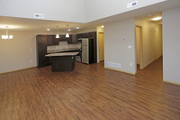 Stonefield Townhomes in Bismarck, ND - Foto de edificio - Interior Photo