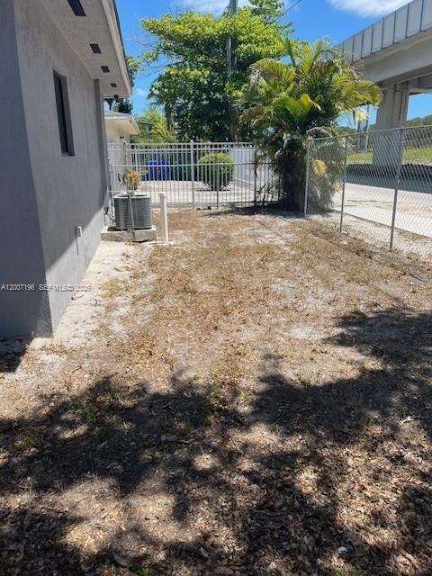 4009 NW 16th Ave in Miami, FL - Building Photo - Building Photo