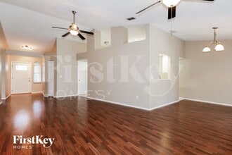 4711 S Dawnmeadow Ct in Plant City, FL - Building Photo - Building Photo