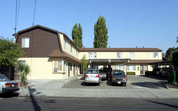 417 Ranker Pl in Hayward, CA - Building Photo - Building Photo