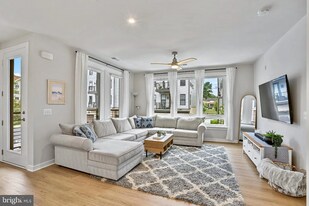 1675 Bandit Loop in Reston, VA - Building Photo