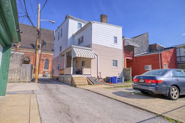 312 Pearl St, Unit 2