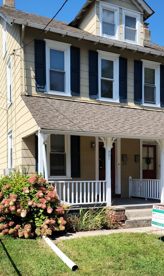 property at 731 Berwyn Ave