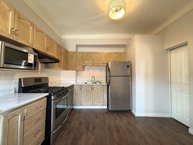 460 King William St in Hamilton, ON - Building Photo - Building Photo