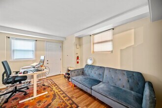 40 Hauxhurst Ave in Weehawken, NJ - Building Photo - Building Photo