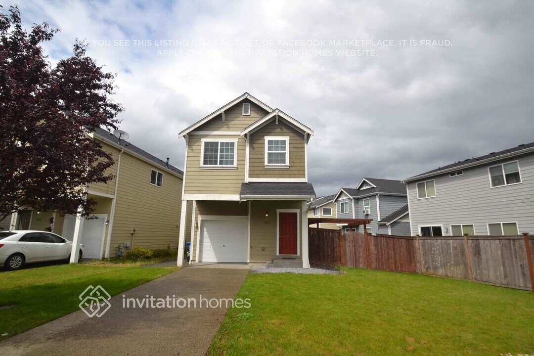 11421 184th St Ct E in Puyallup, WA - Building Photo