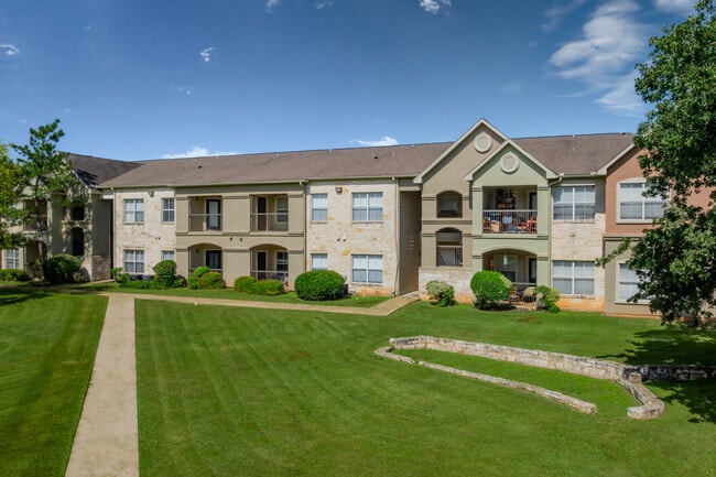 Brentwood Oaks Apartments