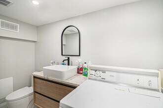 13 Pinehurst Av in Ottawa, ON - Building Photo - Building Photo