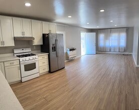 6339 10th Ave in Lucerne, CA - Building Photo - Building Photo