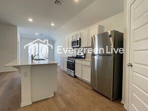 3908 Olivia St in Mustang, OK - Building Photo - Building Photo