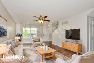 123 Brookview Way Dr in O'Fallon, MO - Building Photo - Building Photo