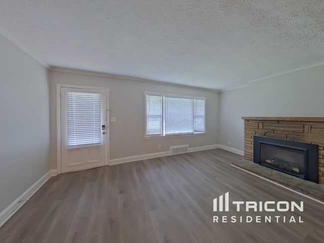 340 Lynhurst Dr SW in Atlanta, GA - Building Photo - Building Photo