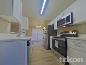 4901 Martin Farms Rd in Powder Springs, GA - Building Photo - Building Photo