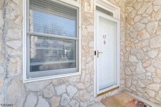 57 Autumn Ridge Rd in Morris Plains, NJ - Building Photo - Building Photo