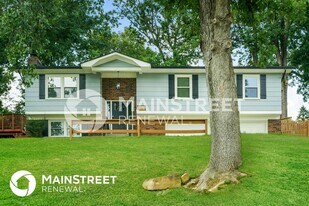 2717 Windsor Forest Dr in Louisville, KY - Building Photo