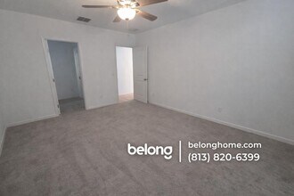 9549 Summers Cay Cir in Thonotosassa, FL - Foto de edificio - Building Photo