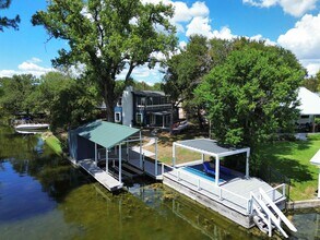 614 E Briarway Dr in Granite Shoals, TX - Building Photo - Building Photo