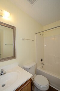 132 Brenda Dr photo'