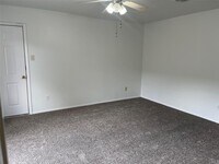 4135 Alief Village Dr photo'