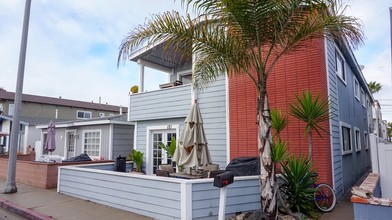 121 42nd St in Newport Beach, CA - Building Photo - Other