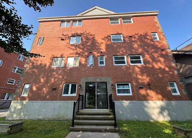 1532 Vernon St in Halifax, NS - Building Photo - Building Photo