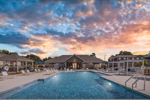 Preston Park Apartments in Burlington, NC - Building Photo