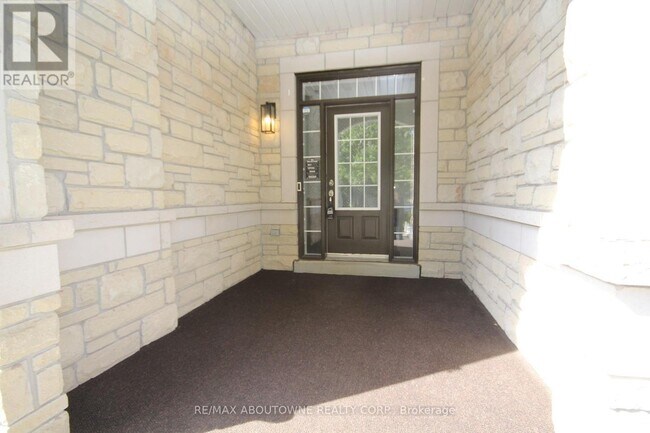 3490 Whilabout Terrace in Oakville, ON - Building Photo - Building Photo
