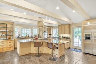 10 Ballard Terrace in Lexington, MA - Building Photo - Building Photo