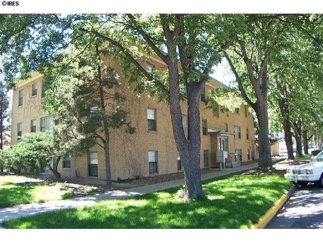 400 W Kiowa Ave in Fort Morgan, CO - Foto de edificio