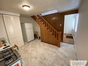 123 Kossuth St in Franklin Township, NJ - Building Photo - Building Photo