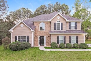 10947 Hondal Ct in Hampton, GA - Building Photo