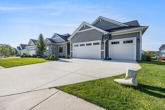 3760 Jason Ridge Ln SW, Unit 2800 sq ft Condo for Rent in Walker, MI - Building Photo - Building Photo