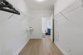 205 S Kings Dr, Unit ID1263133P in Charlotte, NC - Building Photo - Building Photo