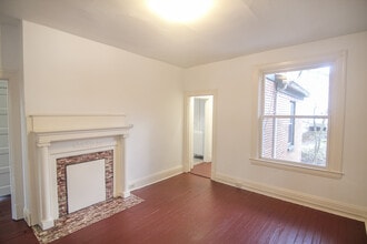 299 West St, Unit 2 in Pittsburgh, PA - Building Photo - Building Photo