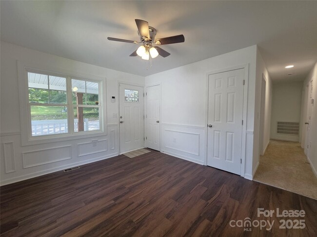 1411 Caldwell St in Gastonia, NC - Building Photo - Building Photo
