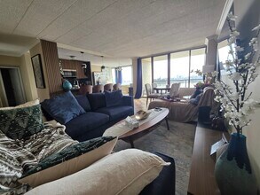 9060 Palisade Ave in North Bergen, NJ - Foto de edificio - Building Photo