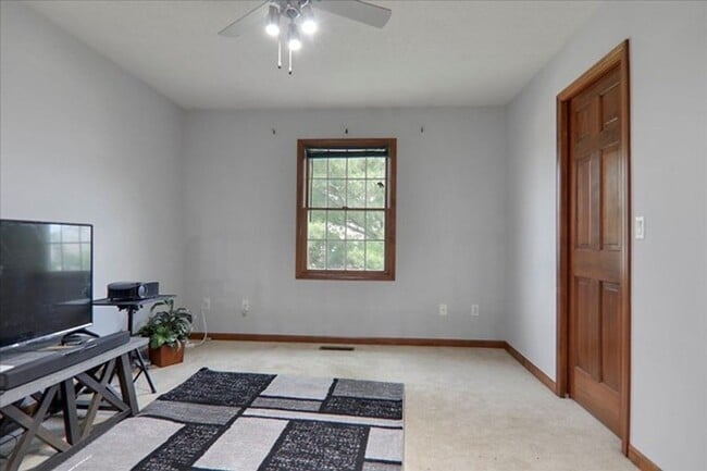 property at 1810 Vladimir Dr