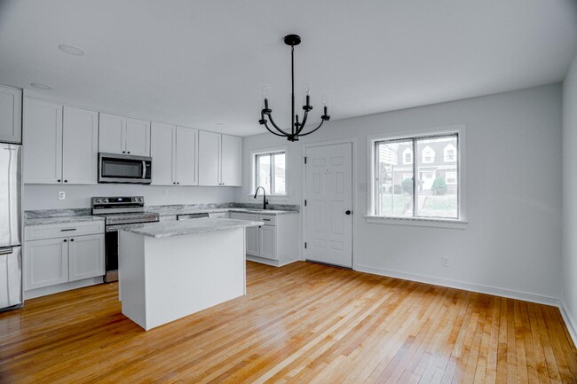 property at 1313 Wallace St