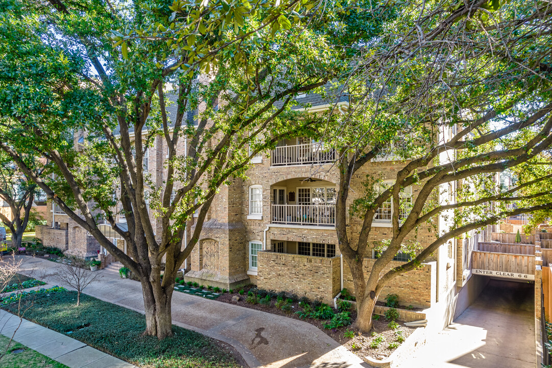 4212 Lomo Alto Dr in Dallas, TX - Building Photo