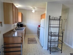 15 Meadowview Terrace in Westerly, RI - Building Photo - Building Photo