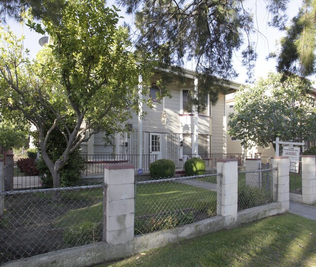 13208-13210 Riverside Dr in Sherman Oaks, CA - Building Photo - Building Photo