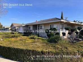 998 Desert Isle Dr in San Jose, CA - Foto de edificio - Building Photo