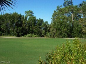5815 Persimmon Way in Naples, FL - Building Photo - Building Photo